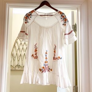 Goodnight Macaroon White Floral Dress